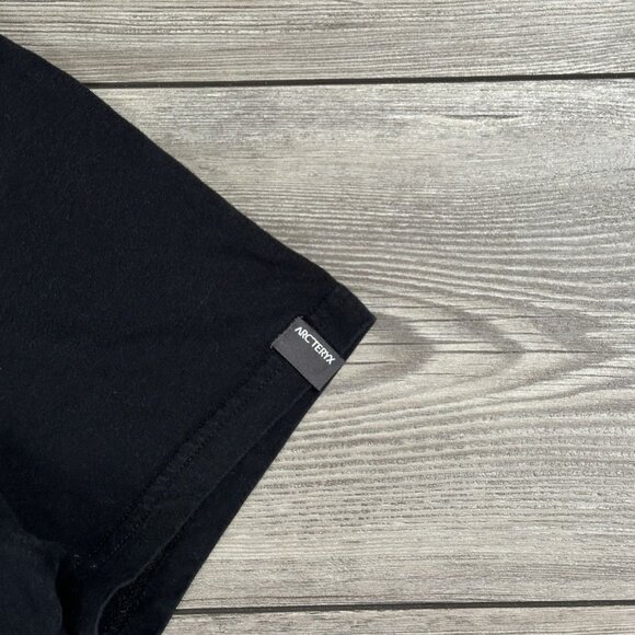 Arc’teryx Graphic T Shirt - Picture 3 of 6